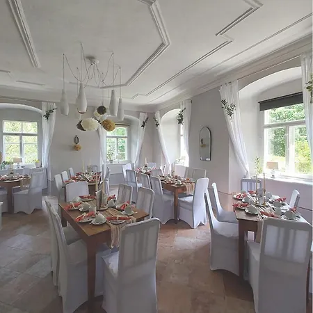 Gaestehaus Zum Pfarrlehen 3* Hartha