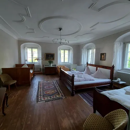 Gaestehaus Zum Pfarrlehen 3*