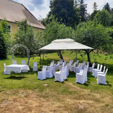 Gaestehaus Zum Pfarrlehen Hartha
